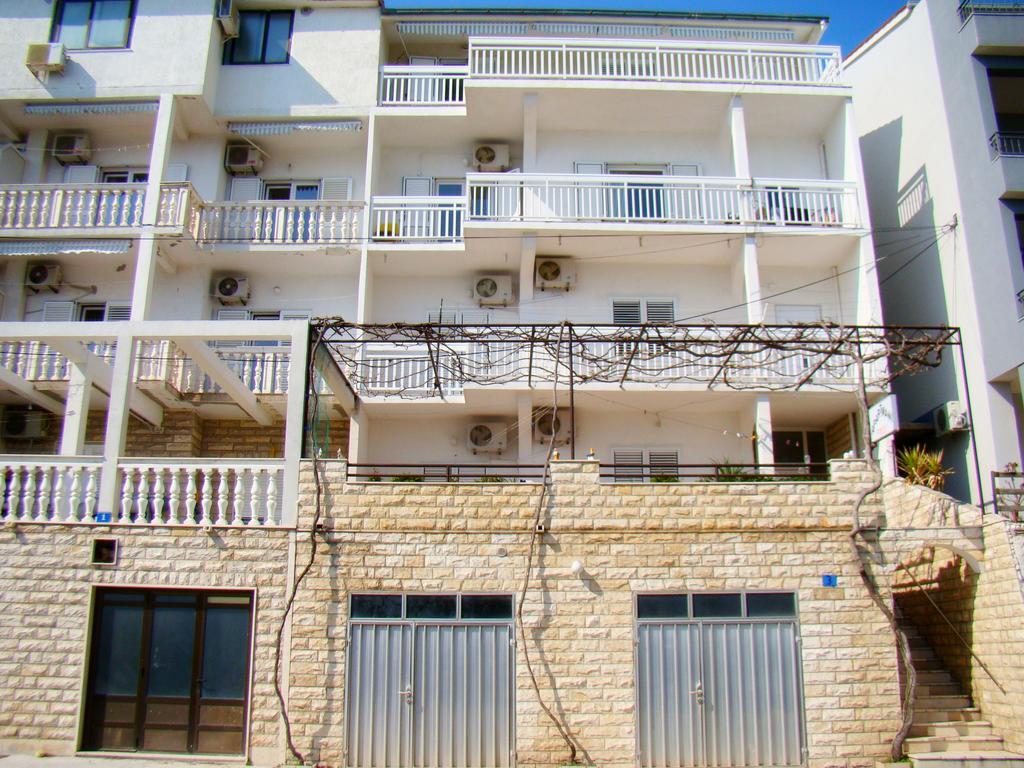 Apartments Anka Duce Exterior photo